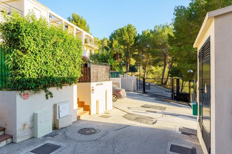 Foto d7652994-774f-4438-8bb0-4dc2aeb59756. Casa adossada a Altea la vella Altea