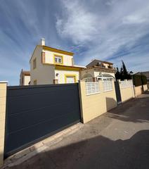 Casa en Polop. Bungalow independiente