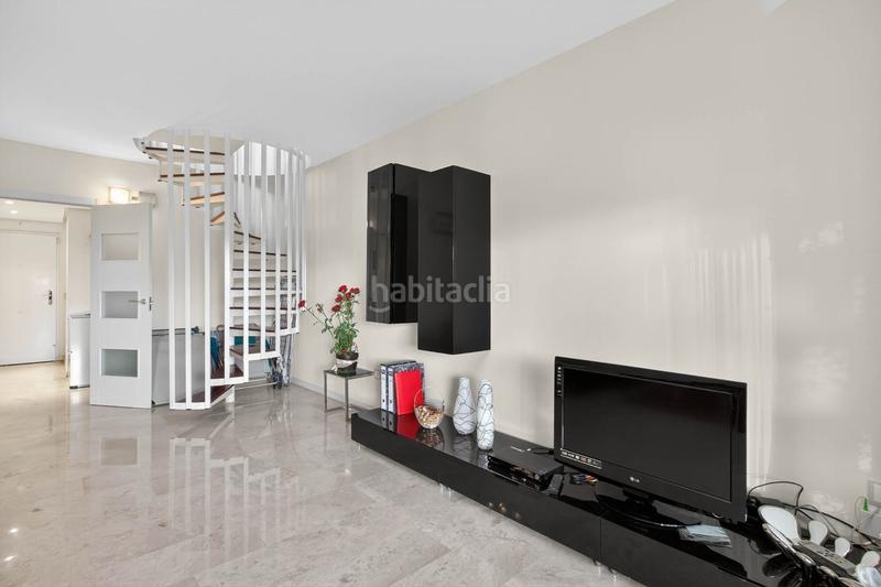 Foto a23d9fd2-ce38-4b22-920b-27af66c41b08. Zweistöckige wohnung in Mascarat Altea