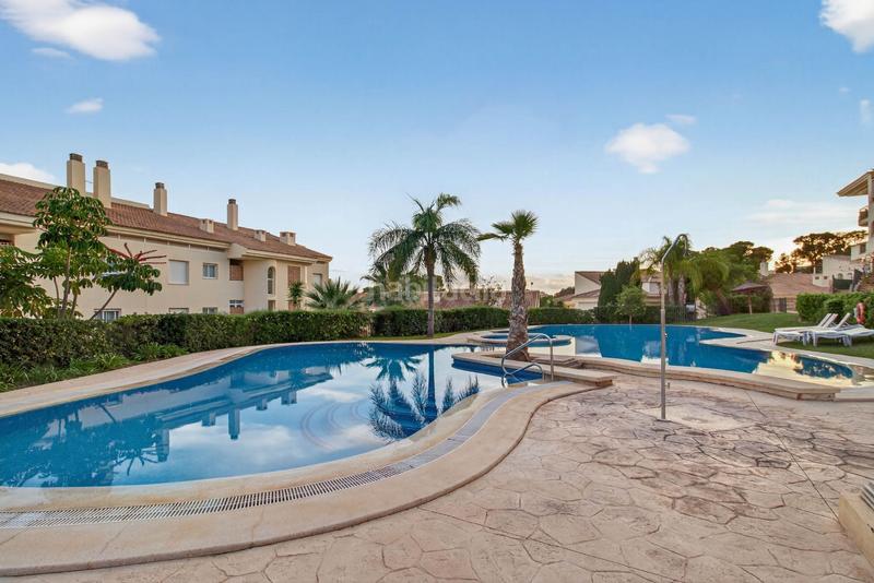 Foto d382fa33-7d0a-4053-a8a1-805d87a77522. Zweistöckige wohnung in Mascarat Altea