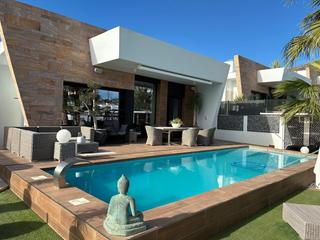 Casa en Balcn de Finestrat-Terra Marina. Chalet independiente con piscina