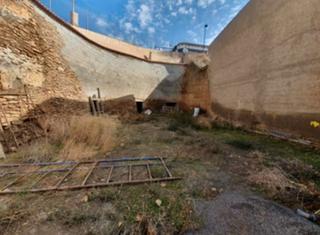 Terreny residencial a Calle san antón 15. Se vende solar en alcudia de guadix