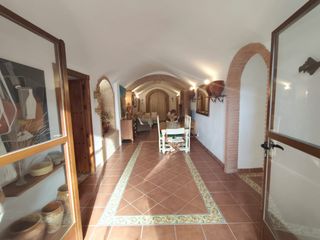 Chalet à Guadix. Complejo de cuevas zona hernan valle