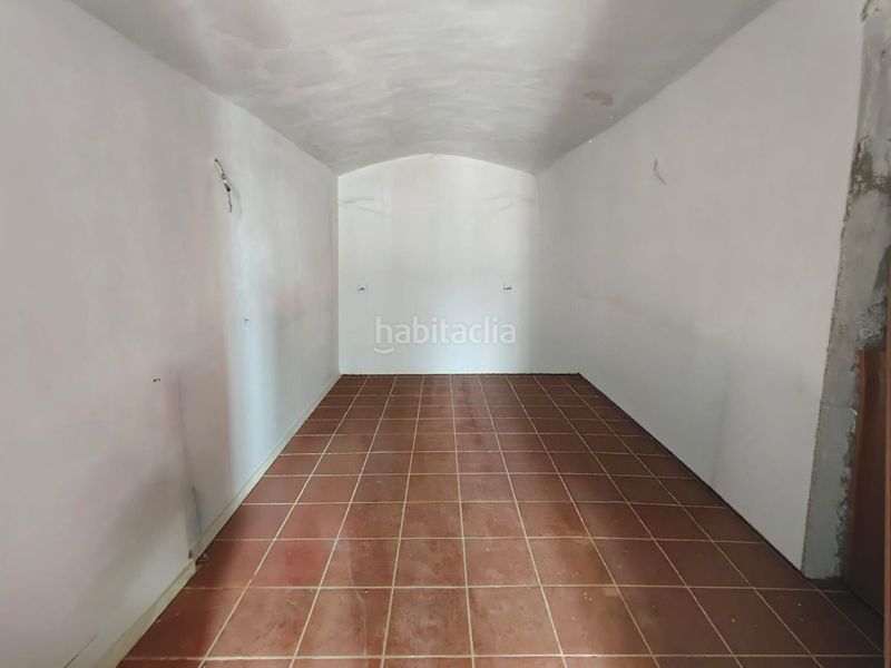 Foto a1b33346-3ab3-469e-8aec-04a2d5afe672. Xalet amb xemeneia aparcament a Guadix