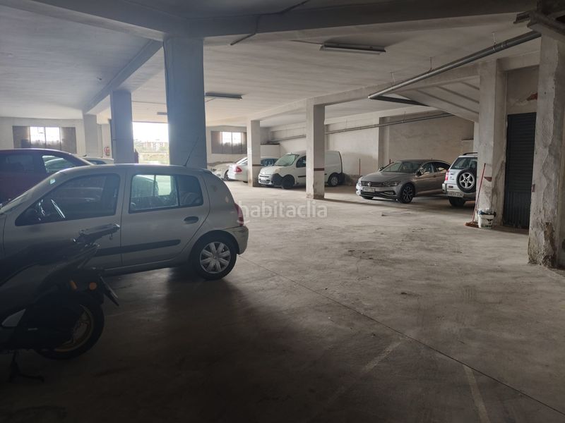 Foto ef607e84-e680-4026-8eb3-efed07f4c919. Edificio oportunidad para inversores en Guadix