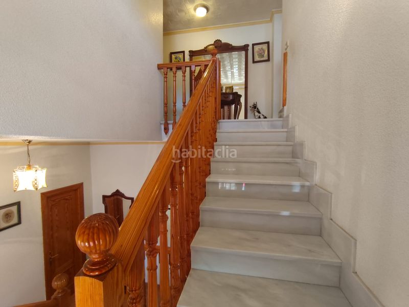 Foto 1e7990ea-070e-4a7a-983e-42e67770ccce. Casa aparellada amb xemeneia aparcament a Marchal