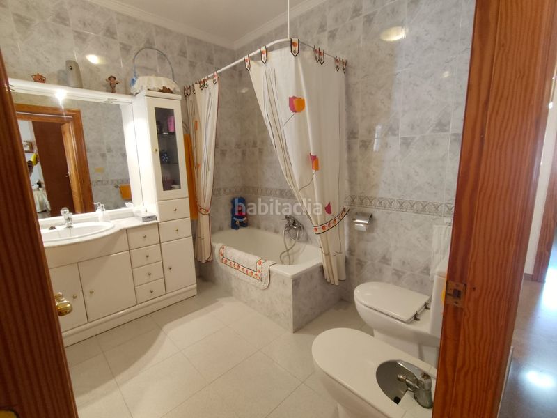 Foto 6442bd1d-7f3d-4cd4-8710-f718c1e07f82. Casa aparellada amb xemeneia aparcament a Marchal