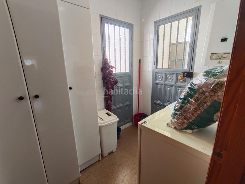 Foto e0f096c9-fccb-41f5-999c-5d8a0d32fcfc. Casa aparellada amb xemeneia aparcament a Marchal
