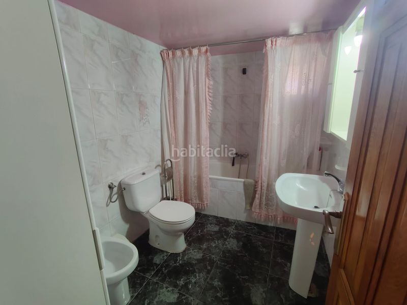 Foto babe17e4-b12f-4eb6-8dea-0b88bf3b3121. Casa a Calahorra (La)