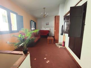 Casa  Calle larga. Se vende casa en guadix