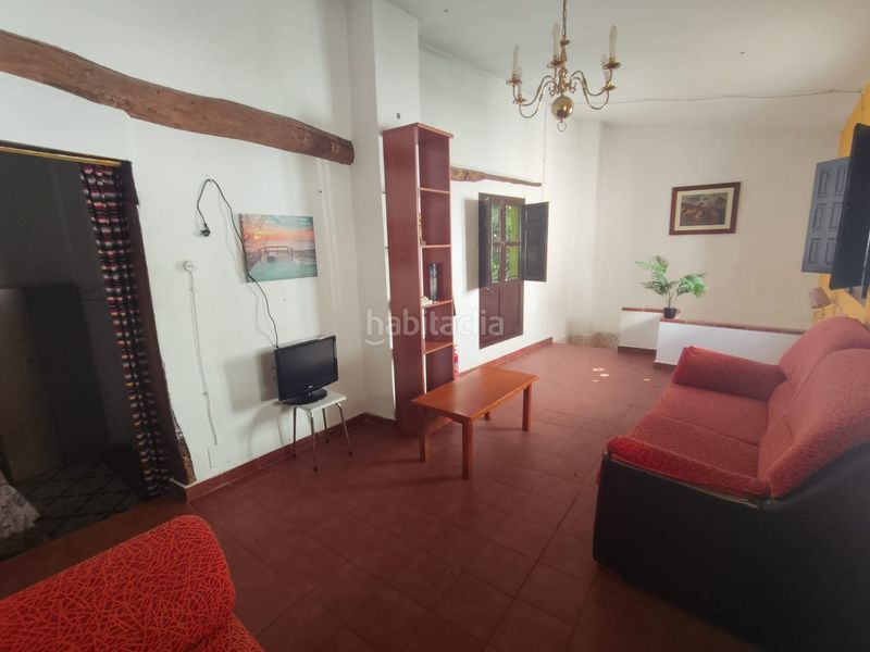 Foto cfde2f56-c858-474e-92dd-124d080c05ea. Casa amb xemeneia a Guadix