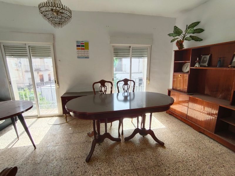 Foto 7f8787c5-3ec5-485b-a439-191b6e155957. Casa aparellada a Aldeire