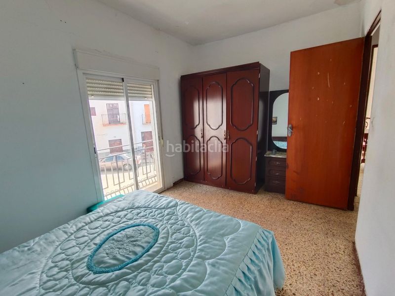 Foto 9431c709-4ad6-41a8-9c0d-6c66d1eb5fe8. Casa aparellada a Aldeire