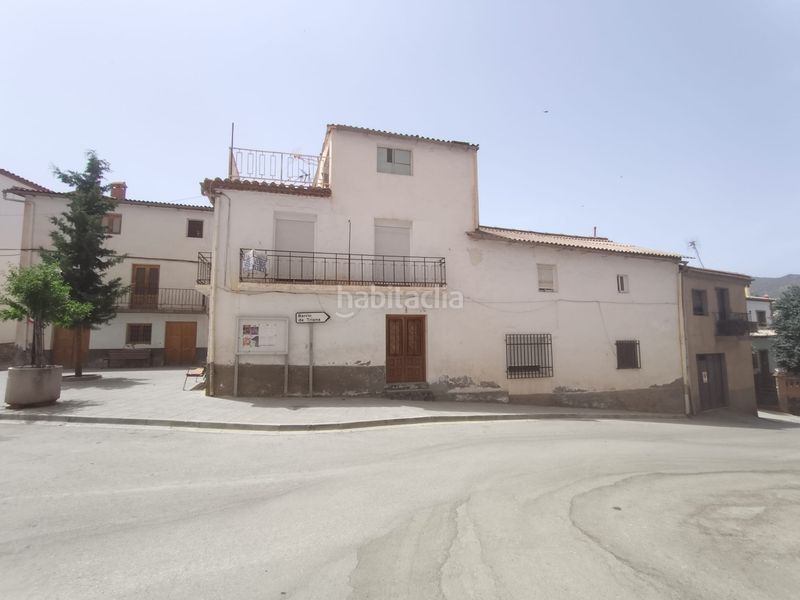 Foto bc1a1db2-4468-45c3-9c65-9d021fc77263. Casa aparellada a Aldeire