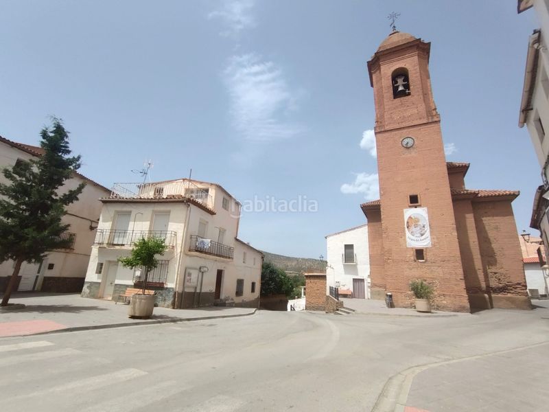 Foto c50ac7f5-217e-4a8c-9cb0-c47f166d7b22. Casa aparellada a Aldeire