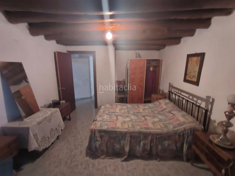 Foto 5e2475e3-7a04-444b-8b58-12d04f04038f. Casa adossada a Aldeire