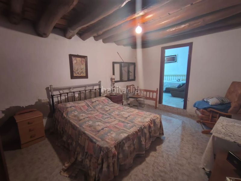 Foto 85b90f08-94a3-4d90-969b-125416bafdef. Casa adossada a Aldeire