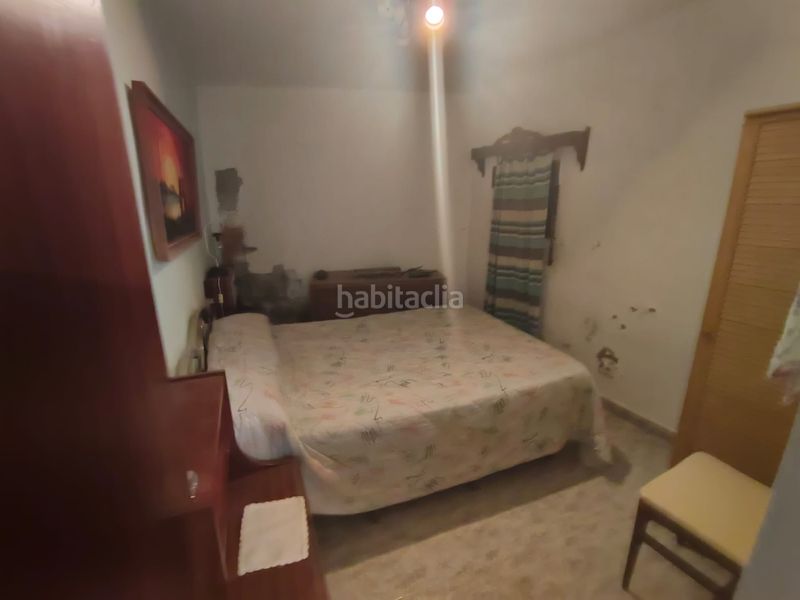 Foto c23e6a20-b997-4a13-8b4a-6973ac583ec5. Casa adossada a Aldeire