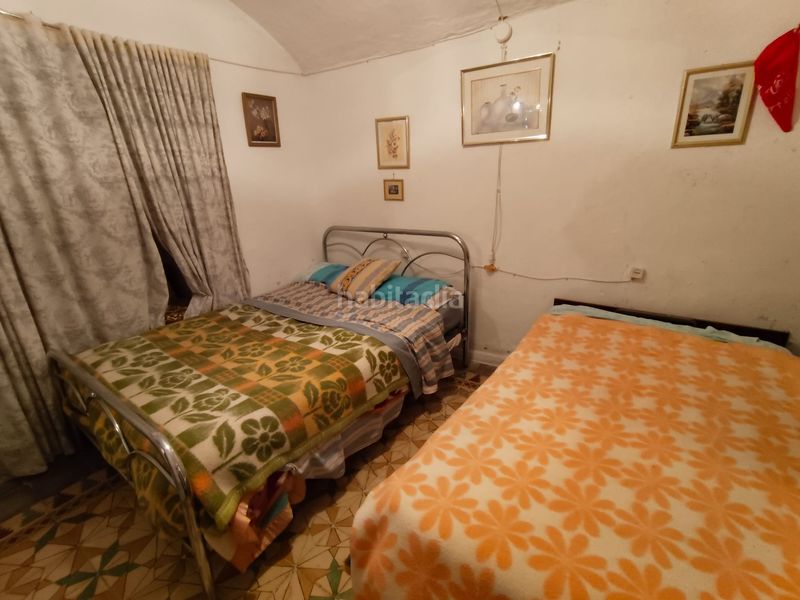 Foto 1314d627-02b8-42cd-9c8d-ce7d3cfbb7ab. Casa amb xemeneia aparcament a Guadix