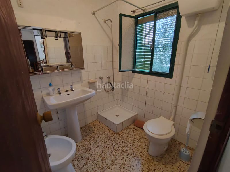 Foto 3ebbcce3-c772-4b27-ac8e-d1e7ca1c9a99. Casa amb xemeneia aparcament a Guadix