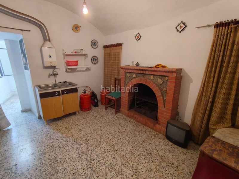 Foto 68912b49-e11f-46a6-bb72-f01cf7ad5a53. Casa amb xemeneia aparcament a Guadix