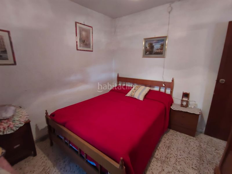 Foto a1284909-c677-4ac4-a7f9-39a5cca4aedf. Casa amb xemeneia aparcament a Guadix