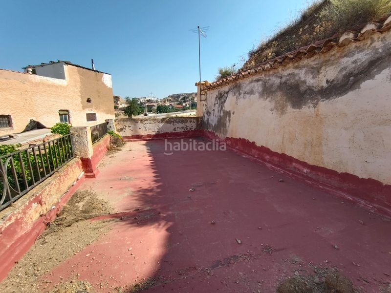 Foto e6a5420b-bbab-44c3-8b8a-1ac9068d6a75. Casa amb xemeneia aparcament a Guadix