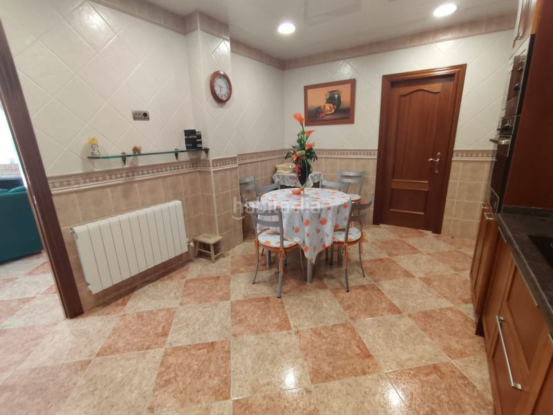 Foto 77d0ac7d-e1f9-4bbd-82d7-1a9e5bb4329d. Casa amb xemeneia calefacció aparcament a Lanteira