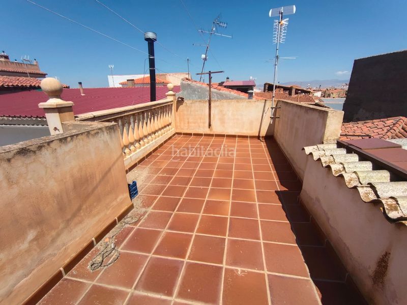 Foto 3d25db48-00a7-4101-9f16-d23f7de3c2fc. Casa adossada a Lanteira