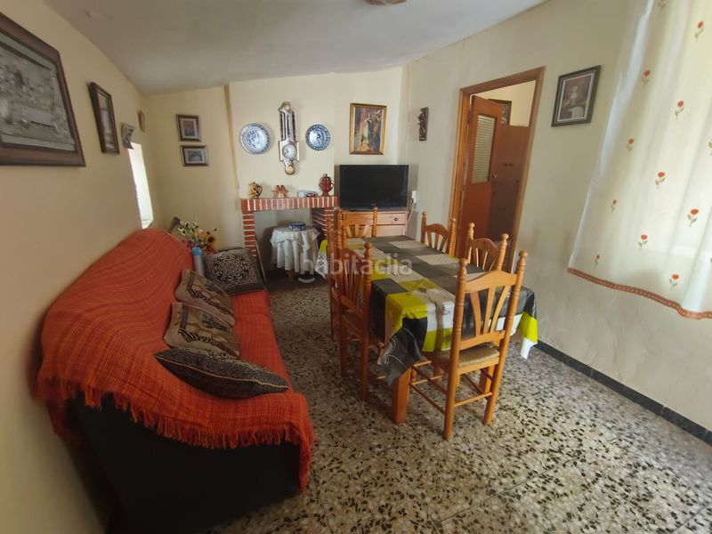 Foto e335299c-50f9-4d9d-8eb3-aa7d87005769. Casa adossada a Lanteira