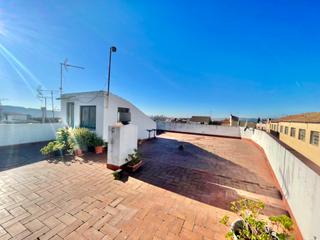 Casa adossada a Arboç (L´). Ocho habitaciones, cuatro baños y un terrado espectacular