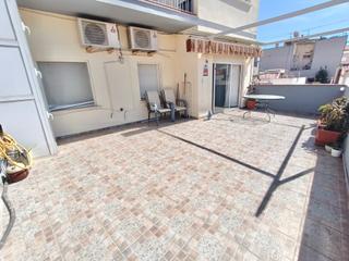 Pis a Santa Maria-l´Eixample-Sud Sumella. De tres habitaciones con una espectacular terraza