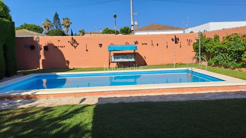 Foto fca0e0e4-0f35-4593-bec9-73c93eee15eb. Chalet  en zona témpano en Las Lagunas - Campano Chiclana de la Frontera