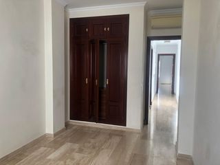 Pis a Núcleo urbano. Piso en venta en calle la fuente  con garaje, trastero y ascenso