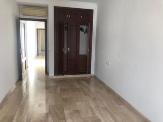 Pis a Núcleo urbano. Piso en venta en calle la fuente  con garaje, trastero y ascenso