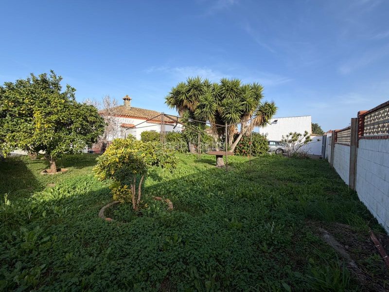 Foto a3a6aeb3-38a3-4eda-8df1-bb0a4d5e488c. Chalet finca con dos viviendas en molino viejo 1.935 m2 de parcela. en Chiclana de la Frontera