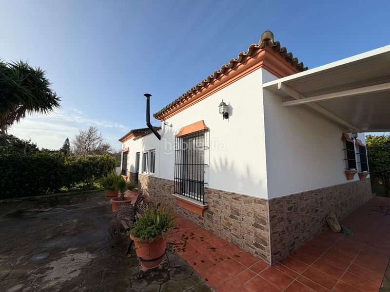 Foto e50aaa62-0b76-487f-8e3f-8aa6b3b5c6ae. Chalet finca con dos viviendas en molino viejo 1.935 m2 de parcela. en Chiclana de la Frontera