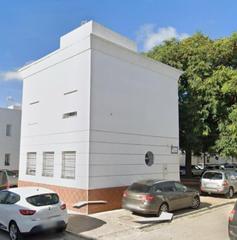 Casa adossada a La Soledad. Adosado céntrico en chiclana
