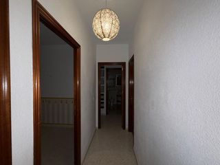 Pis a Casines. Piso de vpo con garaje y trastero  ideal para familias!