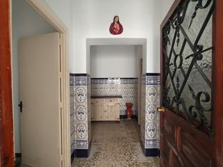 Appartamento in La Banda - Campo de Fútbol. Oportunidad en el arenal! casa en una sola planta con gran poten