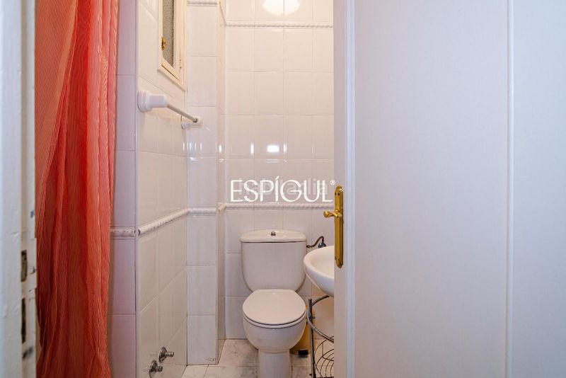 Foto 2fc81d5f-9e1a-4d84-b8d9-3230647b948d. Pis amb calefacció a Recoletos Madrid