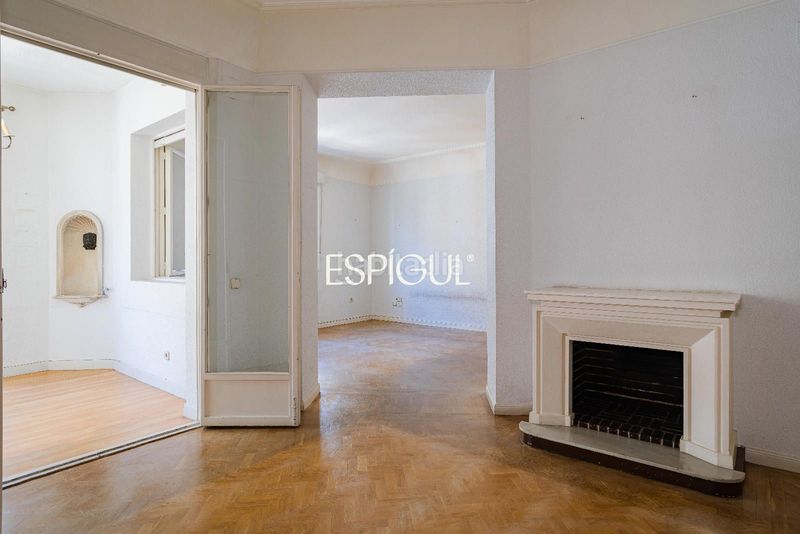 Foto 6c8519e7-7b7a-4c12-abd2-72969f772a3e. Pis amb calefacció a Recoletos Madrid