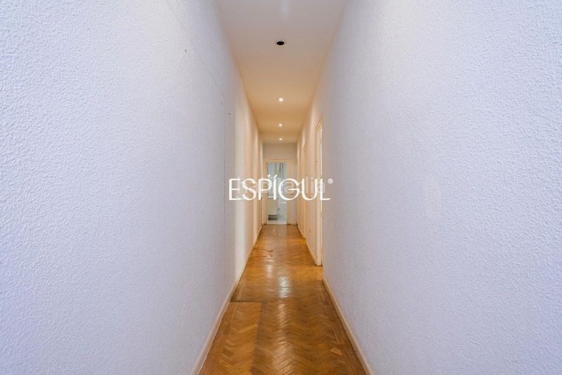 Foto 8e95100c-6d44-4b22-b546-9a5fb364de62. Pis amb calefacció a Recoletos Madrid