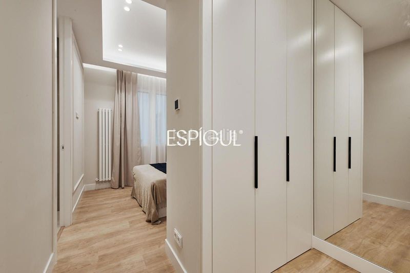 Foto 13834bdd-da48-48a8-abe2-0b86732aa2f6. Pis amb calefacció aparcament piscina a Hispanoamérica-Bernabéu Madrid