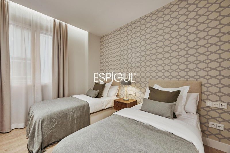 Foto 2a299644-ef0a-4ae1-bb5f-81cf72a44fd9. Pis amb calefacció aparcament piscina a Hispanoamérica-Bernabéu Madrid