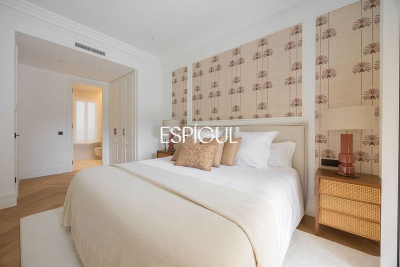 Foto 17beb579-84ed-48f6-8aef-dde227a888dc. Pis amb calefacció a Recoletos Madrid