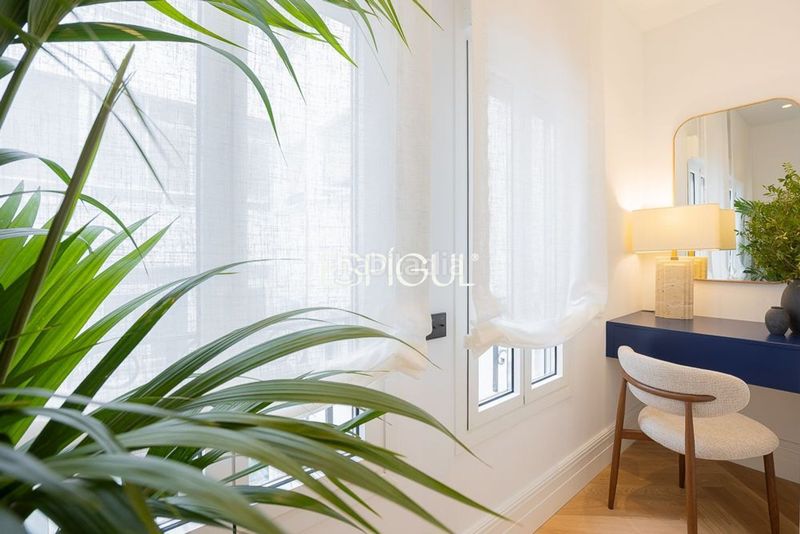 Foto 5465d1a3-8da3-42e9-ae21-744c36e525b9. Pis amb calefacció a Recoletos Madrid