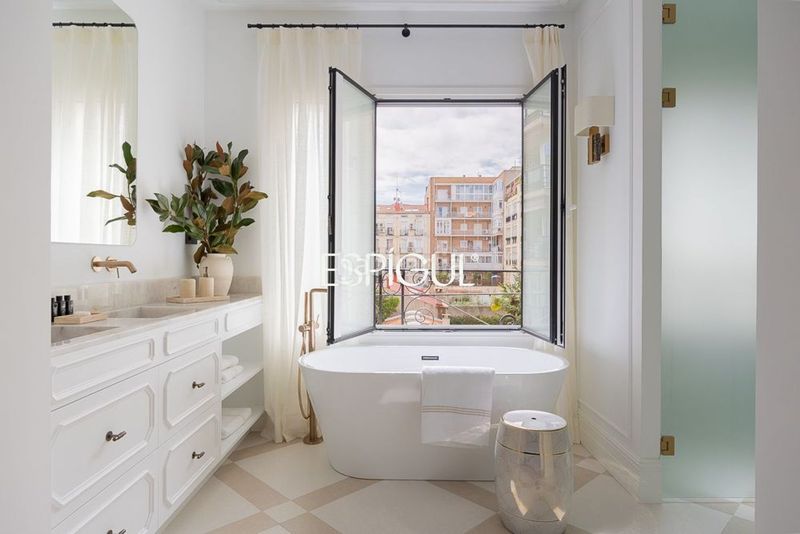 Foto 73049ed9-a49e-443a-a6ee-551e47bcb5b2. Pis amb calefacció a Recoletos Madrid