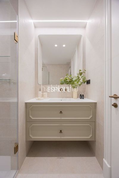 Foto fccfe348-15e1-4eb7-a8d1-84e44d2292e2. Pis amb calefacció a Recoletos Madrid