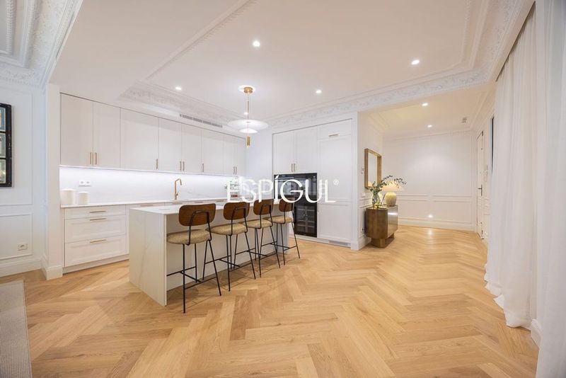 Foto 142d81c2-3433-48d3-a9a2-6fc101bb95bd. Pis amb calefacció a Castellana Madrid